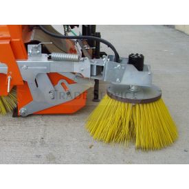 Oldalsó seprőtárcsa hidraulikus hajtással